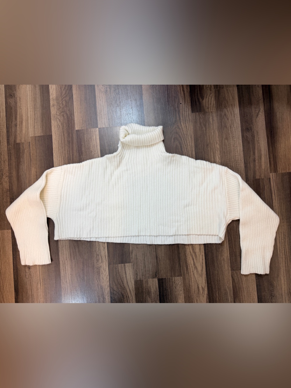 Idem Ditto ivory cropped oversized ribbed turtleneck sweater M/L